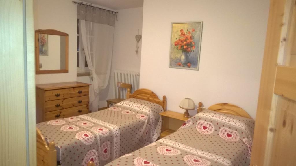 Appartamenti Rabbi Fonti Bagni di Rabbi 部屋 写真