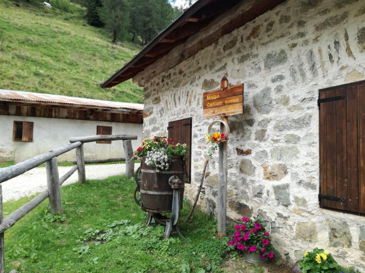 Appartamenti Rabbi Fonti Bagni di Rabbi エクステリア 写真